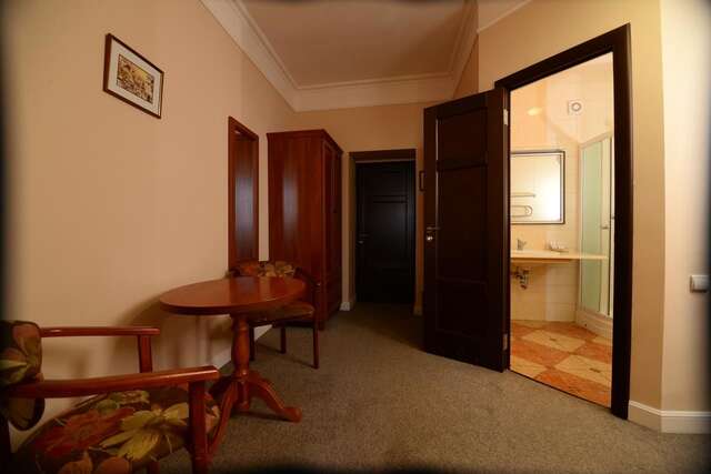 Отель Hotel Irena Львов-19